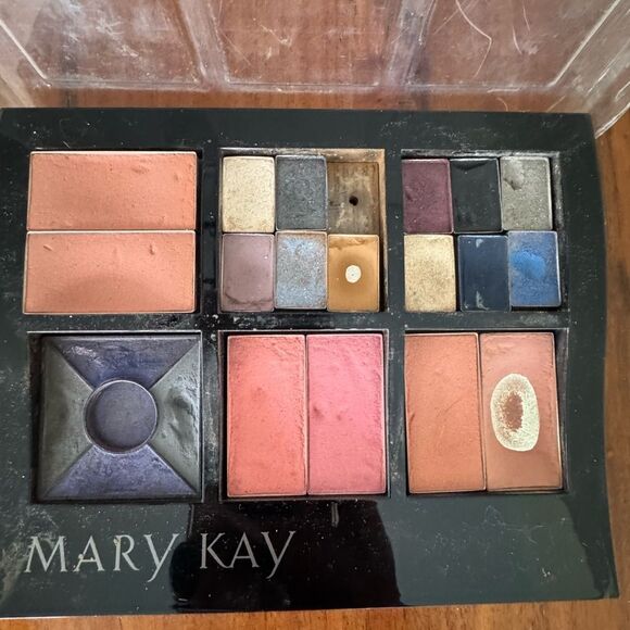 Mary Kay bundle - Picture 7 of 11